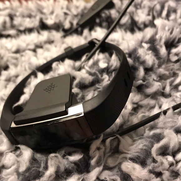 Accessories - Fitbit Alta HR (with Charging Cable)